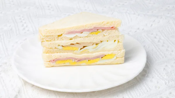 Smoked Chicken & Ham Multigrain Sandwich